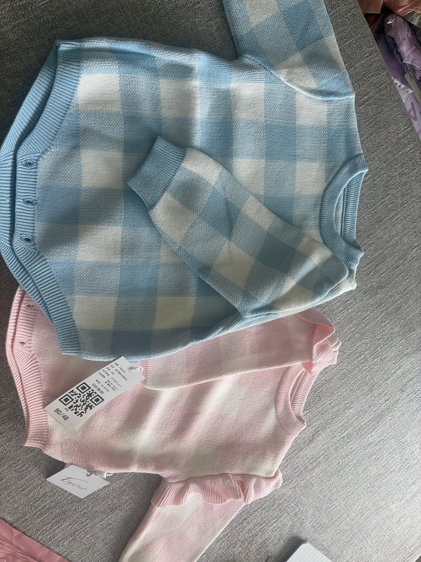 Gingham Sweater Bubbles